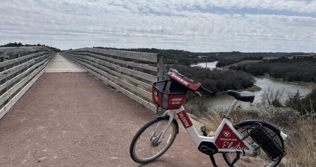 Valentine bike share bike on Nebraska's Cowboy Trail | Photo courtesy ROAM Share
