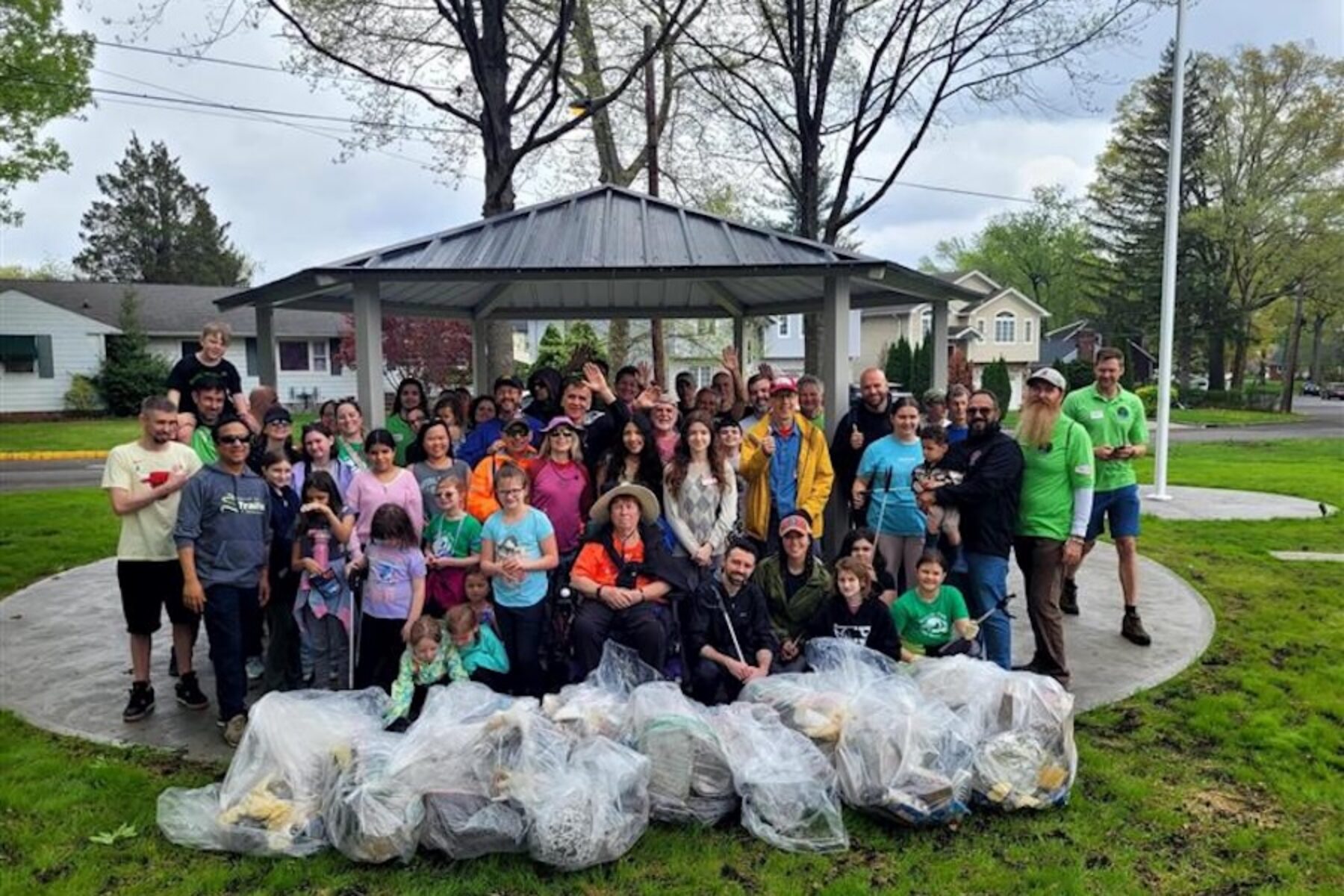 Clean up on 2025 Celebrate Trails Day in Union County, NJ | Photo by Upendra Sapkota