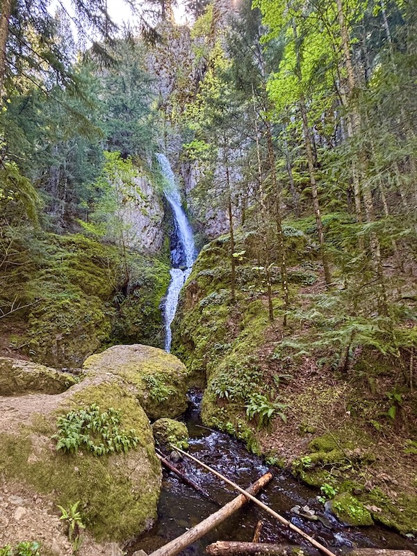 Waterfall along Oregon's Hole In The Wall Falls | Photo by Glenn Zinkus