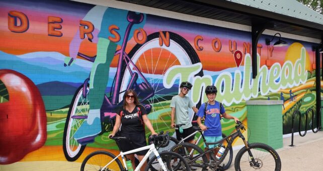 Mural along North Carolina's Ecusta Trail | Photo by Craig Distl, courtesy Visit Hendersonville