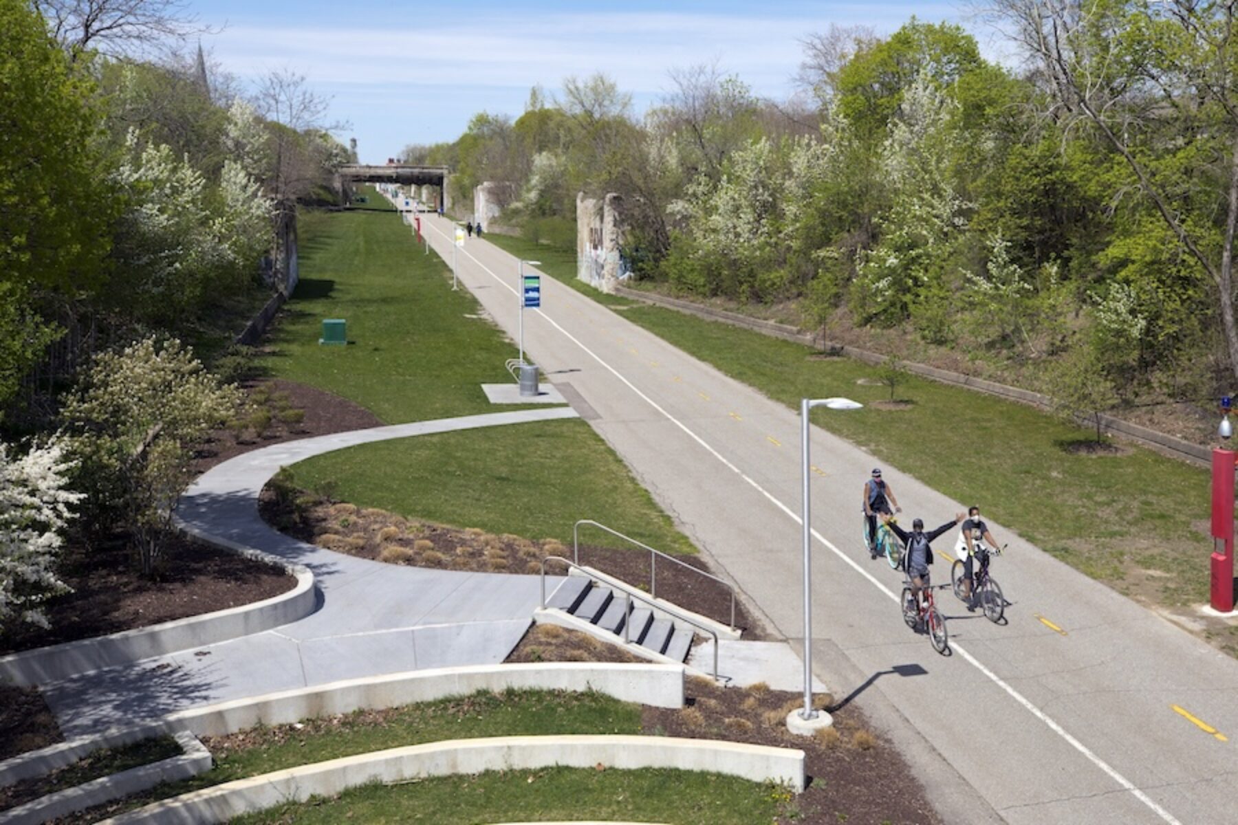 Dequindre Cut segment of Michigan's Joe Louis Greenway | Photo by Joe Gall, courtesy Detroit Riverfront Conservancy (DRFC)