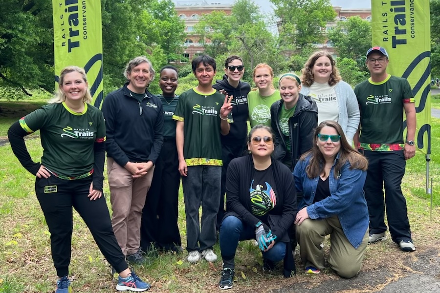 The Rails to Trails Conservancy team at the trail cleanup on the Mount Vernon Trail in the D.C. area. | Photo by Amy Kapp
