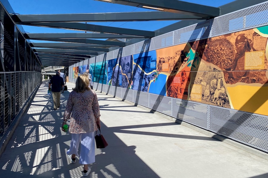 Walkers on the NE 8th Street overcrossing | Photo courtesy Eastrail Partners