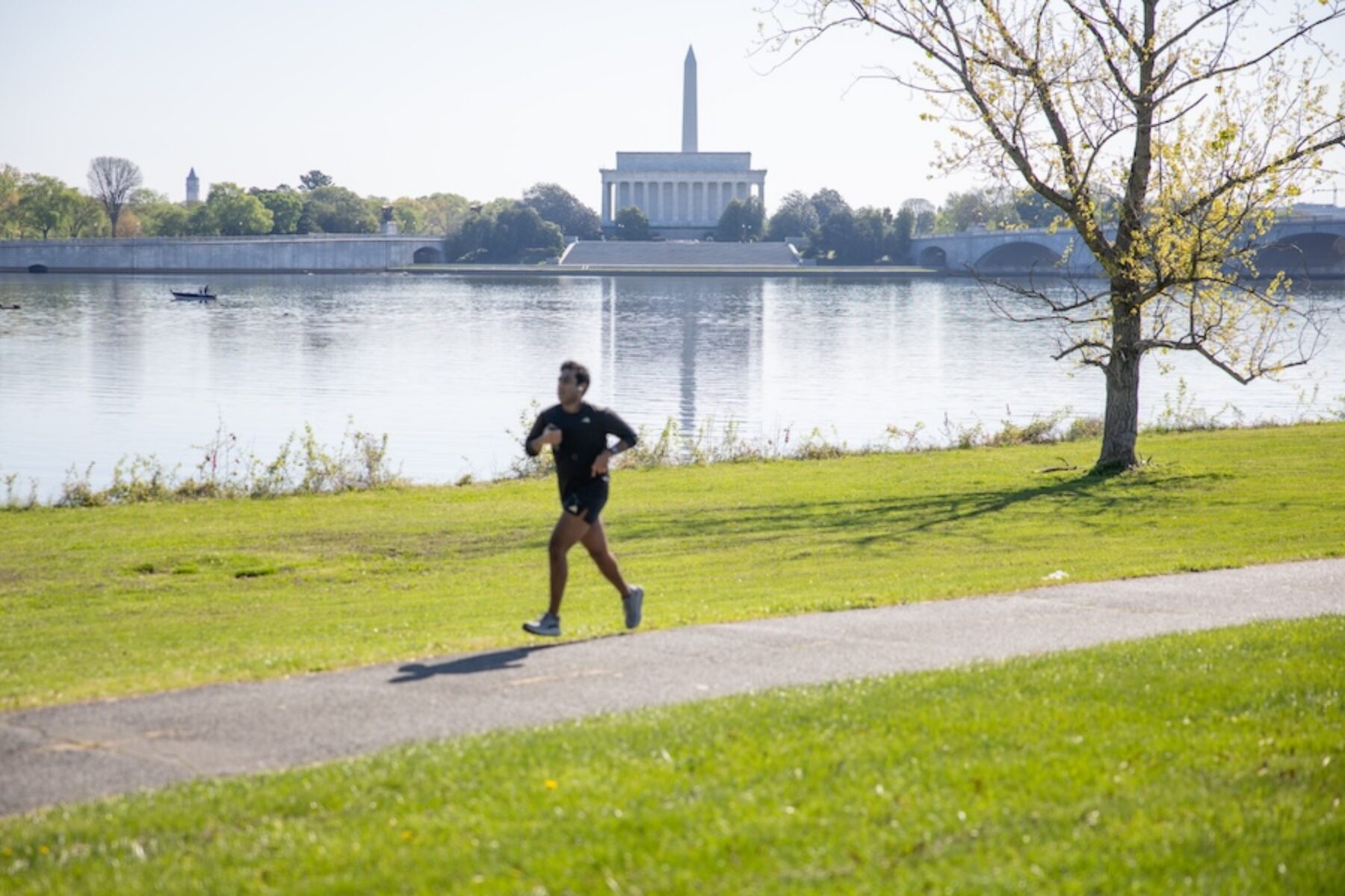 Runner along Virginia's Mount Vernon Trail | Photo By Asa Photography, courtesy Friends of the Mount Vernon Trail