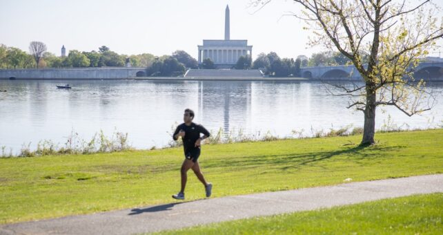 Runner along Virginia's Mount Vernon Trail | Photo By Asa Photography, courtesy Friends of the Mount Vernon Trail